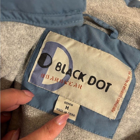 Womens size medium black dot snowboarding jacket, #O956 - Picture 3 of 6